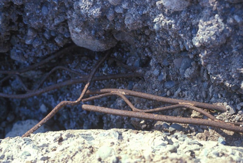 Twisted Truss from Earthquake