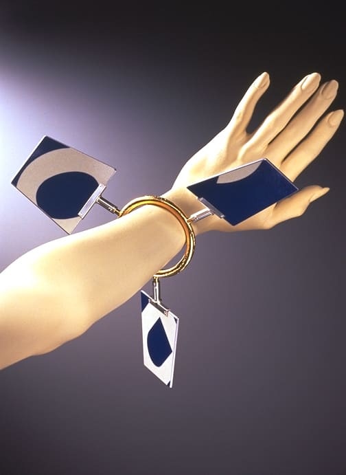 Paddle-Twist Armform